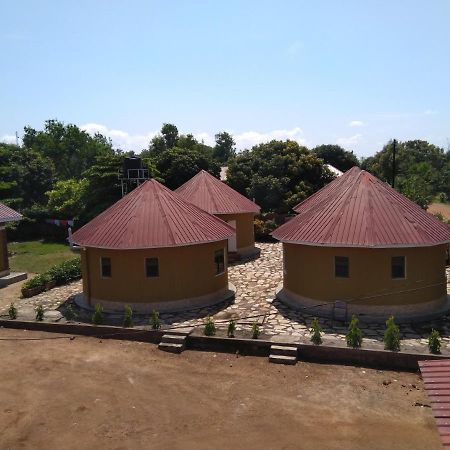 Kalalo Cottage Inn Pakwach エクステリア 写真