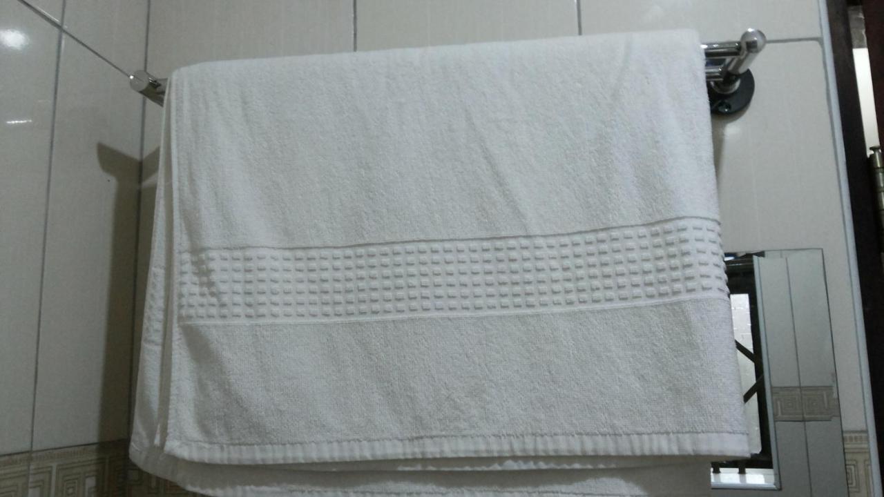 Kalalo Cottage Inn Pakwach エクステリア 写真
